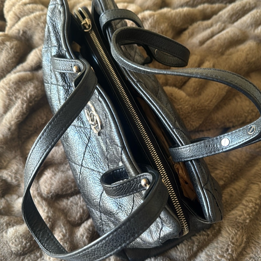 Chanel tote, black. - Picture 6 of 14